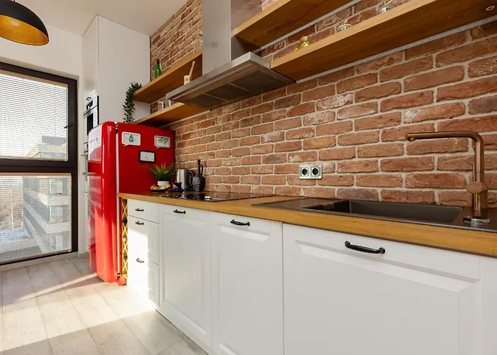Emerald Residence Warsaw With Parking By Noclegi Renters